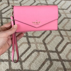 Kate Spade wristlet iPhone wallet. New no tags. Pink